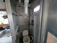 ଲାଇଫବୋଟ୍ ବିକ୍ରୟ ପାଇଁ