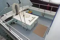 କାର୍ଯ୍ୟକାରୀ ନୌକା ବିକ୍ରୟ ପାଇଁ