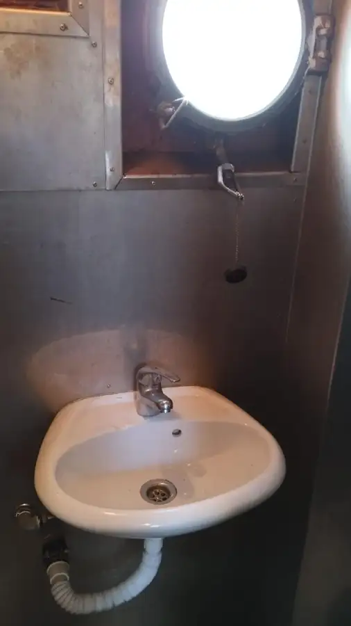ଟୋବୋଟ୍ ବିକ୍ରୟ ପାଇଁ