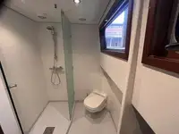 କାର୍ଯ୍ୟକାରୀ ନୌକା ବିକ୍ରୟ ପାଇଁ