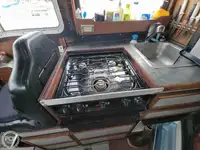 ଲାଇଫବୋଟ୍ ବିକ୍ରୟ ପାଇଁ
