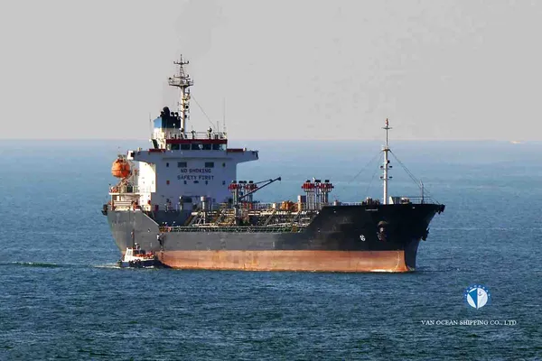 Oil/Chemical tanker for sale