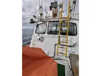 କ୍ରୁ ବୋଟ୍ ବିକ୍ରୟ ପାଇଁ