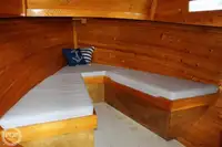 ମାଛ ପ୍ରକ୍ରିୟାକରଣ ନୌ ବିକ୍ରୟ ପାଇଁ