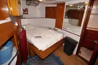 ସંଶୋଧନ ଜାହାଜ ବିକ୍ରୟ ପାଇଁ