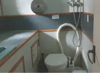 କ୍ରୁଜ୍ ଜାହାଜ ବିକ୍ରୟ ପାଇଁ