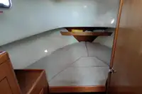 କାର୍ଯ୍ୟକାରୀ ନୌକା ବିକ୍ରୟ ପାଇଁ