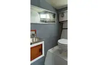 କାର୍ଯ୍ୟକାରୀ ନୌକା ବିକ୍ରୟ ପାଇଁ
