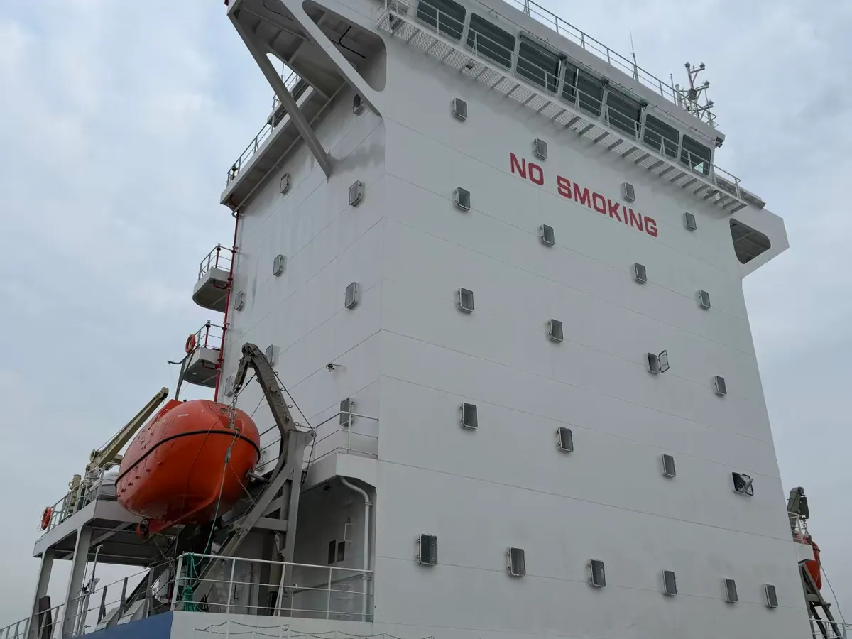 କଣ୍ଟେନର ଜାହାଜ ବିକ୍ରୟ ପାଇଁ