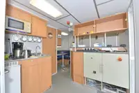 କାର୍ଯ୍ୟକାରୀ ନୌକା ବିକ୍ରୟ ପାଇଁ