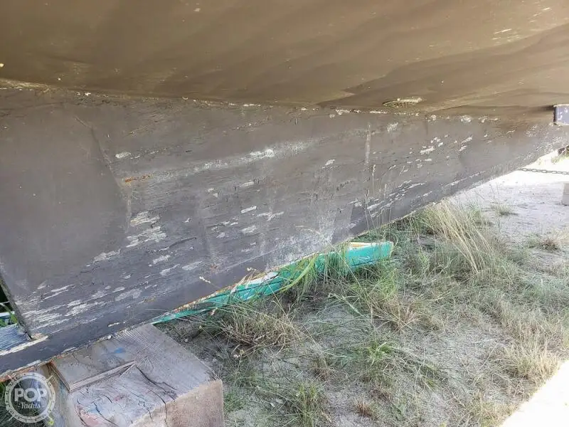 ମାଛ ପ୍ରକ୍ରିୟାକରଣ ନୌ ବିକ୍ରୟ ପାଇଁ