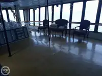 କ୍ରୁଜ୍ ଜାହାଜ ବିକ୍ରୟ ପାଇଁ