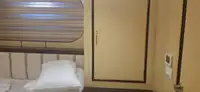 କ୍ରୁଜ୍ ଜାହାଜ ବିକ୍ରୟ ପାଇଁ