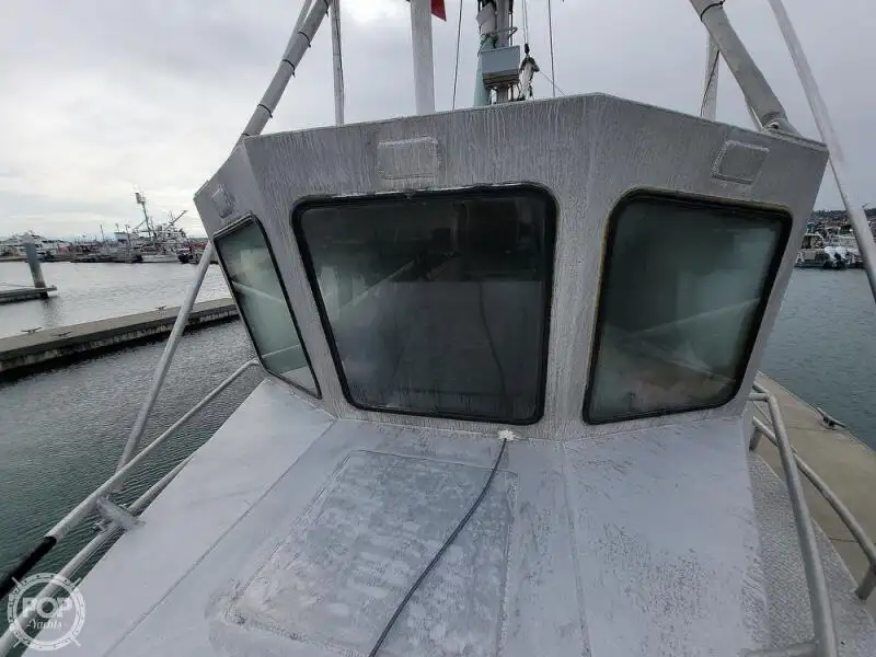 ଲାଇଫବୋଟ୍ ବିକ୍ରୟ ପାଇଁ