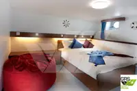 କ୍ରୁଜ୍ ଜାହାଜ ବିକ୍ରୟ ପାଇଁ