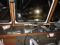 କ୍ରୁ ବୋଟ୍ ବିକ୍ରୟ ପାଇଁ