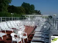କ୍ରୁଜ୍ ଜାହାଜ ବିକ୍ରୟ ପାଇଁ