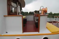 କ୍ରୁଜ୍ ଜାହାଜ ବିକ୍ରୟ ପାଇଁ