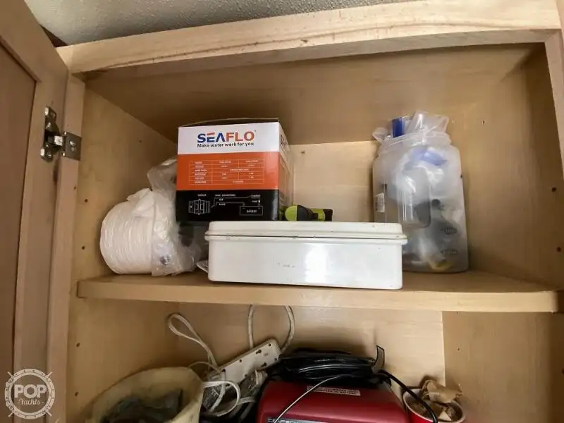 କ୍ରୁଜ୍ ଜାହାଜ ବିକ୍ରୟ ପାଇଁ