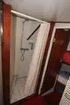 କ୍ରୁଜ୍ ଜାହାଜ ବିକ୍ରୟ ପାଇଁ