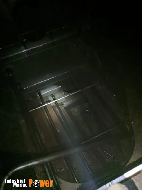 ତୈଳ/ରସାୟନିକ ଟ୍ୟାଙ୍କର ବିକ୍ରୟ ପାଇଁ