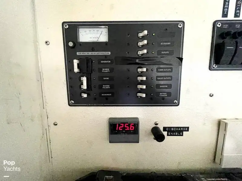 କ୍ରୁଜ୍ ଜାହାଜ ବିକ୍ରୟ ପାଇଁ