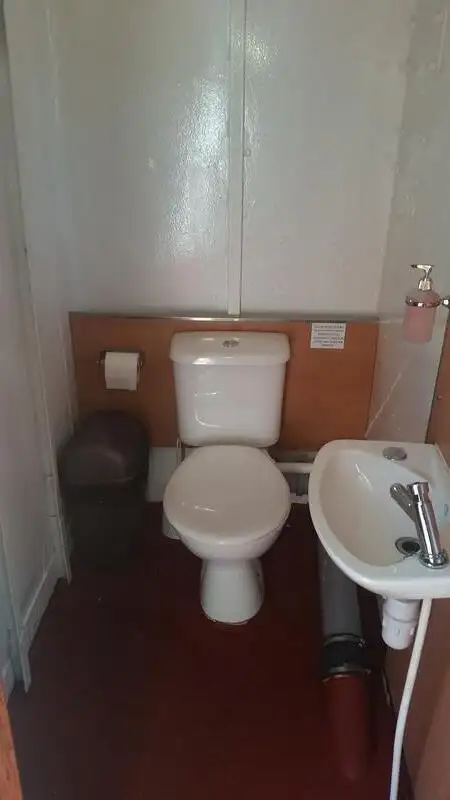 କ୍ରୁଜ୍ ଜାହାଜ ବିକ୍ରୟ ପାଇଁ