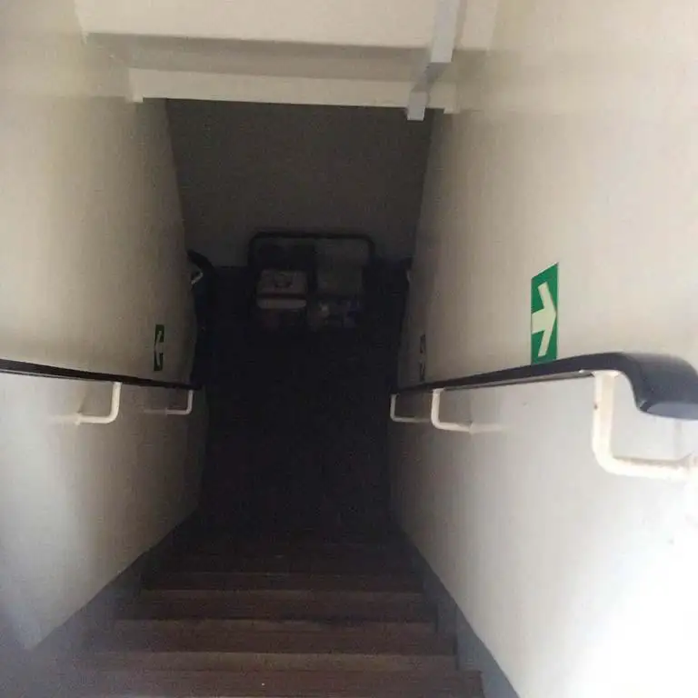 ଟୋବୋଟ୍ ବିକ୍ରୟ ପାଇଁ