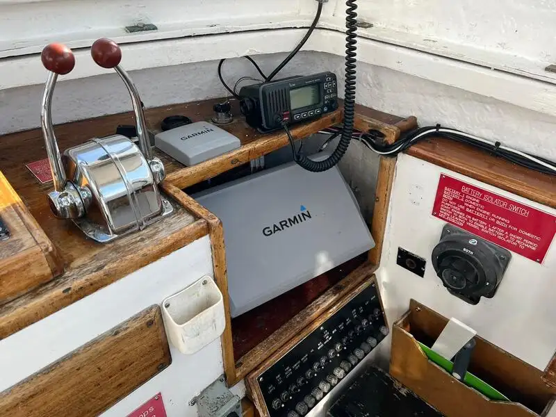 ଫେରୀ ଜାହାଜ ବିକ୍ରୟ ପାଇଁ
