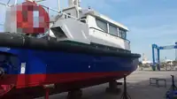 କ୍ରୁ ବୋଟ୍ ବିକ୍ରୟ ପାଇଁ