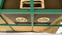 କଣ୍ଟେନର ଜାହାଜ ବିକ୍ରୟ ପାଇଁ