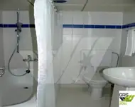 କ୍ରୁଜ୍ ଜାହାଜ ବିକ୍ରୟ ପାଇଁ