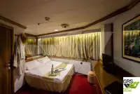 କ୍ରୁଜ୍ ଜାହାଜ ବିକ୍ରୟ ପାଇଁ