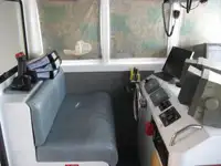 କ୍ରୁ ବୋଟ୍ ବିକ୍ରୟ ପାଇଁ