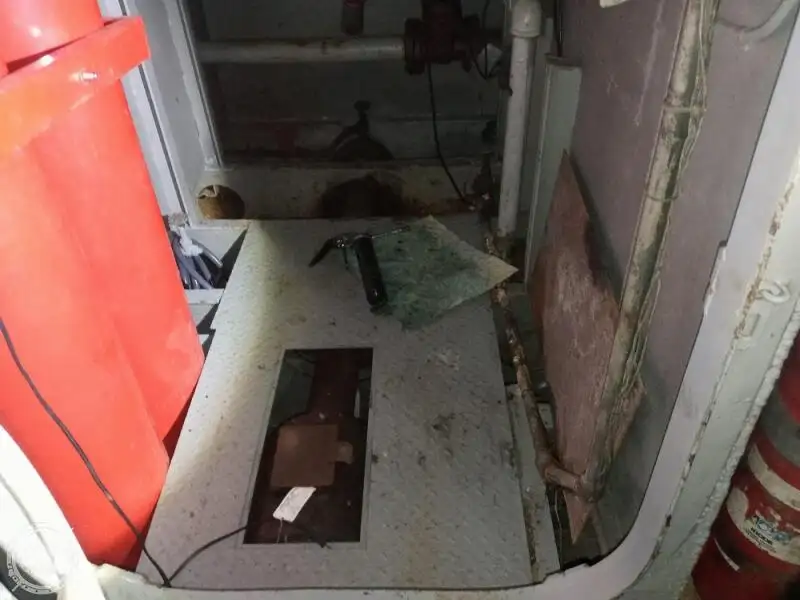 କ୍ରୁଜ୍ ଜାହାଜ ବିକ୍ରୟ ପାଇଁ