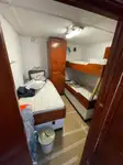 କଣ୍ଟେନର ଜାହାଜ ବିକ୍ରୟ ପାଇଁ