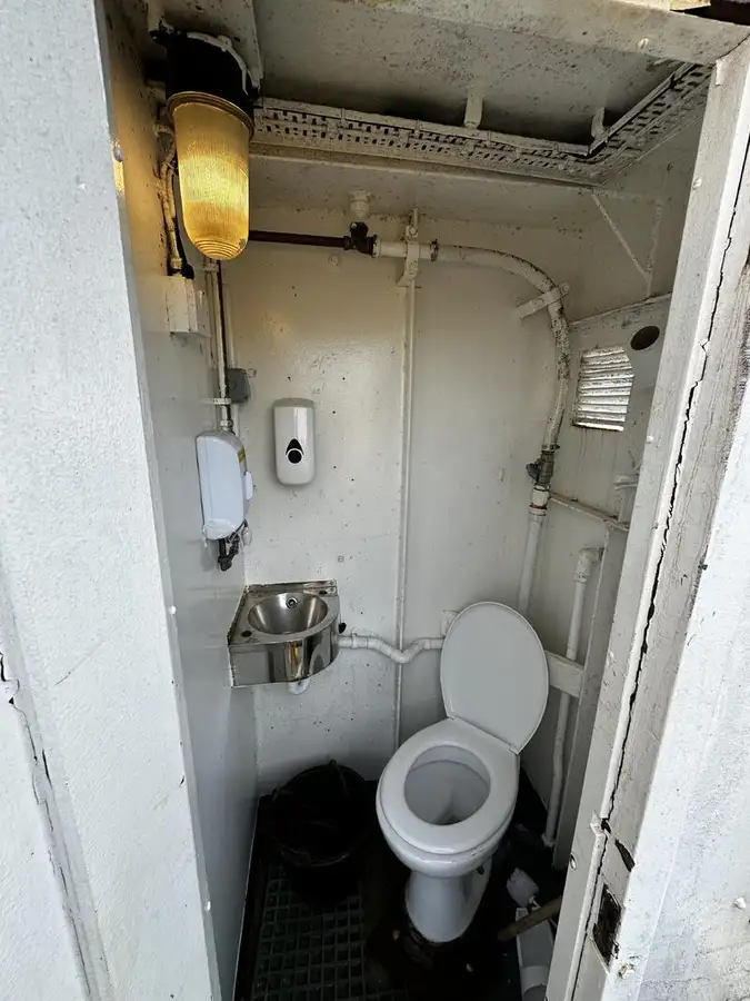 ବାର୍ଜ୍ ବିକ୍ରୟ ପାଇଁ