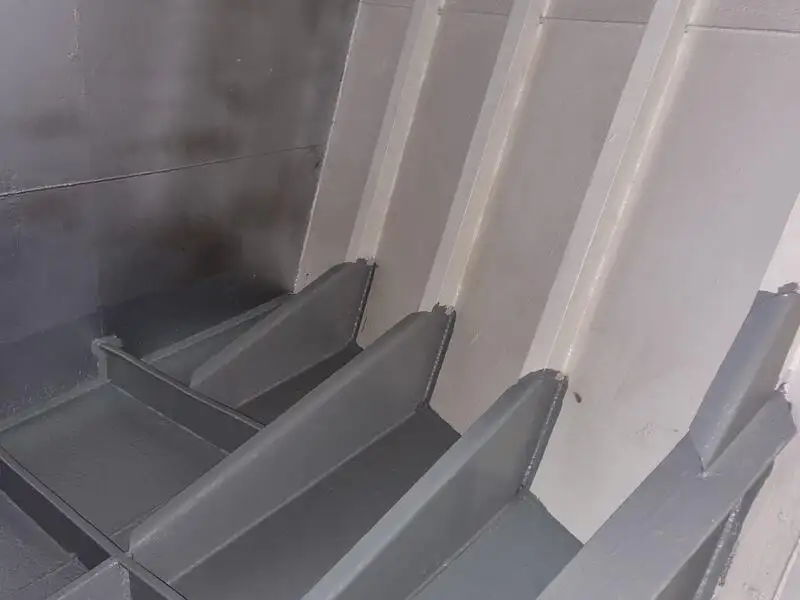 କ୍ରୁଜ୍ ଜାହାଜ ବିକ୍ରୟ ପାଇଁ