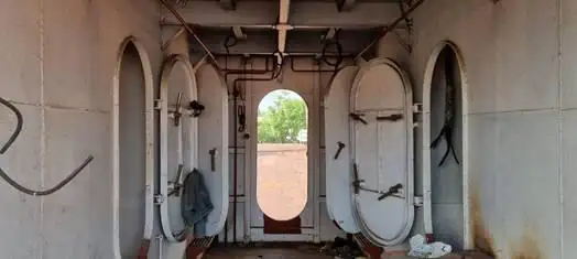ଲ୍ୟାଣ୍ଡିଂ କ୍ରାଫ୍ଟ୍, ଟ୍ୟାଙ୍କ୍ ବିକ୍ରୟ ପାଇଁ