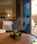 କ୍ରୁଜ୍ ଜାହାଜ ବିକ୍ରୟ ପାଇଁ