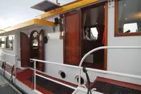 କ୍ରୁଜ୍ ଜାହାଜ ବିକ୍ରୟ ପାଇଁ