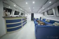 କ୍ରୁଜ୍ ଜାହାଜ ବିକ୍ରୟ ପାଇଁ