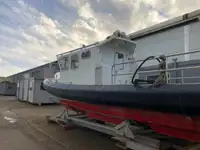 କାର୍ଯ୍ୟକାରୀ ନୌକା ବିକ୍ରୟ ପାଇଁ