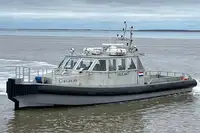କ୍ରୁ ବୋଟ୍ ବିକ୍ରୟ ପାଇଁ
