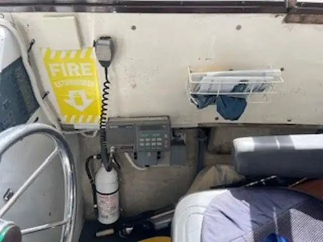 କାର୍ଯ୍ୟକାରୀ ନୌକା ବିକ୍ରୟ ପାଇଁ