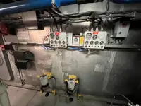 କ୍ରୁ ବୋଟ୍ ବିକ୍ରୟ ପାଇଁ