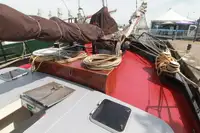ଫ୍ଲୋଟିଂ ହୋଟେଲ୍ ବିକ୍ରୟ ପାଇଁ