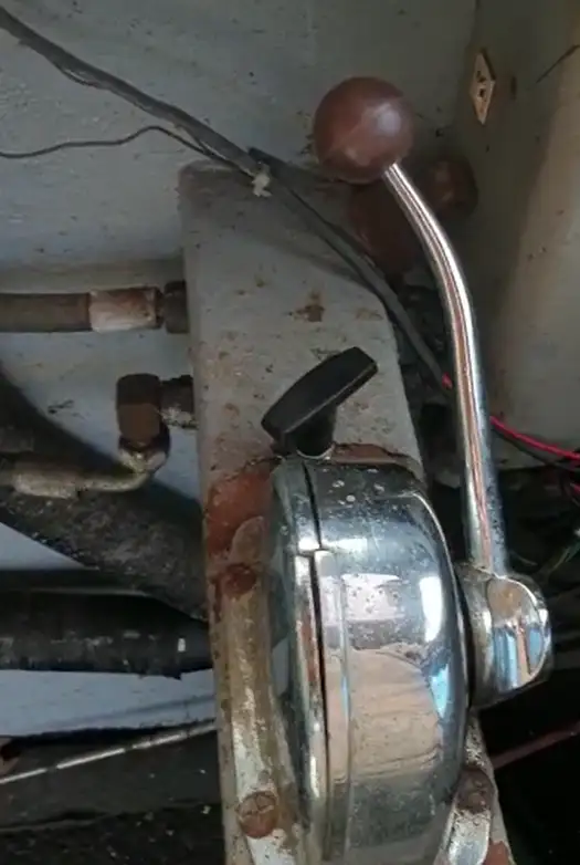 କାର୍ଯ୍ୟକାରୀ ନୌକା ବିକ୍ରୟ ପାଇଁ