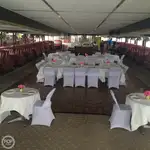 କ୍ରୁଜ୍ ଜାହାଜ ବିକ୍ରୟ ପାଇଁ