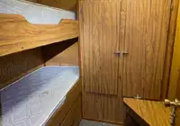 କ୍ରୁଜ୍ ଜାହାଜ ବିକ୍ରୟ ପାଇଁ